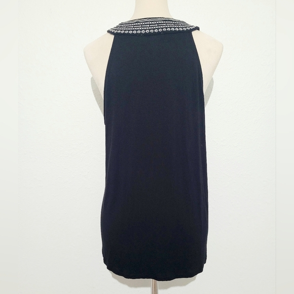 DRESSBARN Woman's Casual Sleeveless Top Black White Embroidery Size XL - Picture 4 of 11